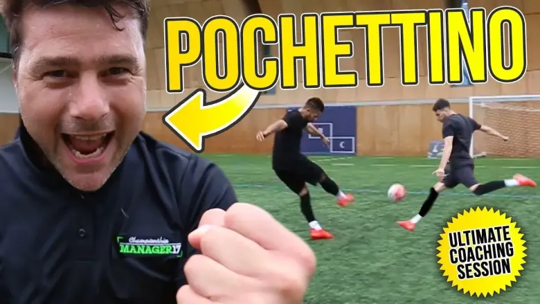 Mauricio Pochettino demuestra sus habilidades futbolísticas.